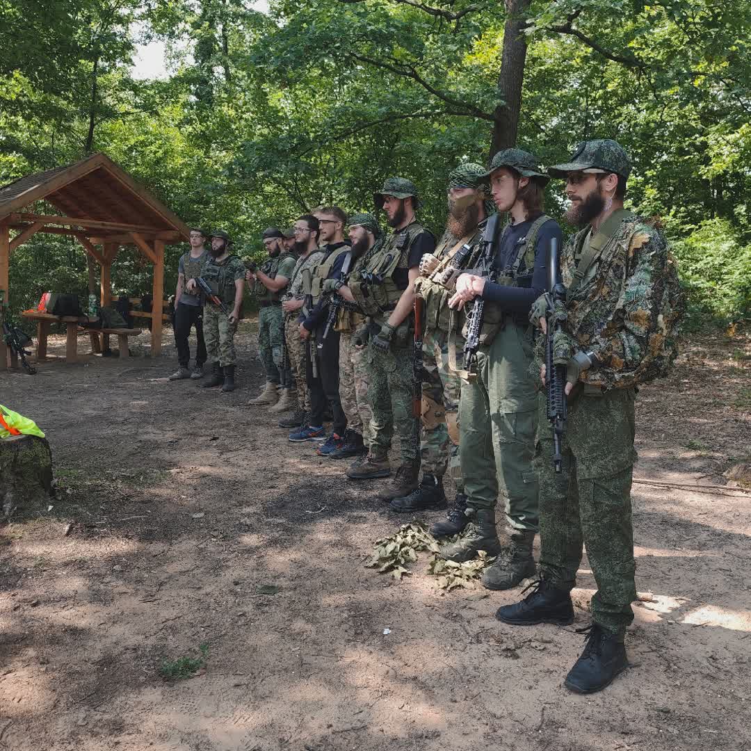 Post by Ask Gazije: Standardna nedjelja u Ask Gazije 💥 Novi članovi, dobra ekipa i još bolji game! Dobrodošli u porodicu — ovdje se...