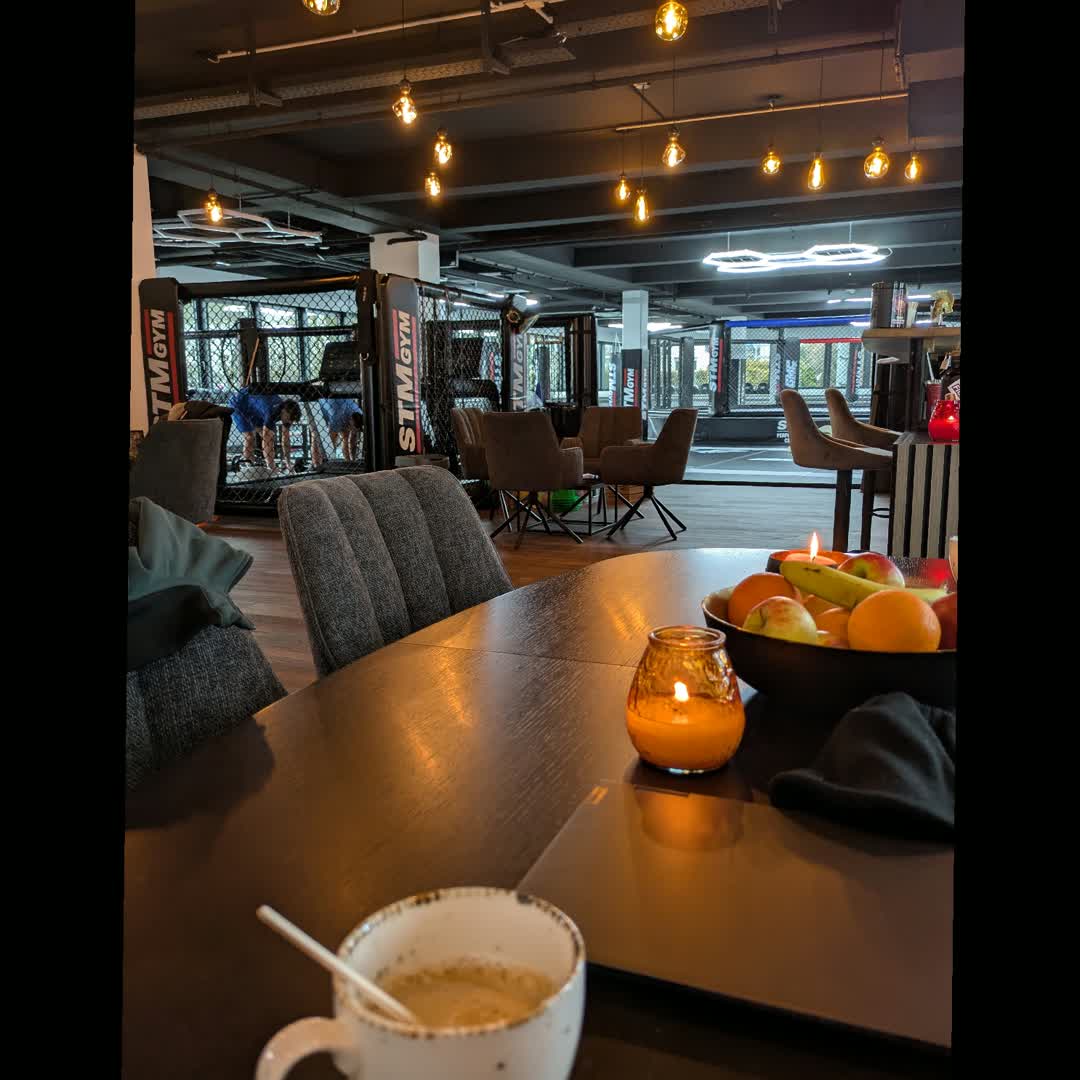 Post by Petar Ratković: ☕💆🏻‍♂️ #MMA #STMGYM #PR7