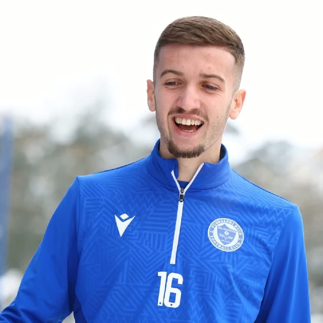 Post by Dženan Šabić: 😄