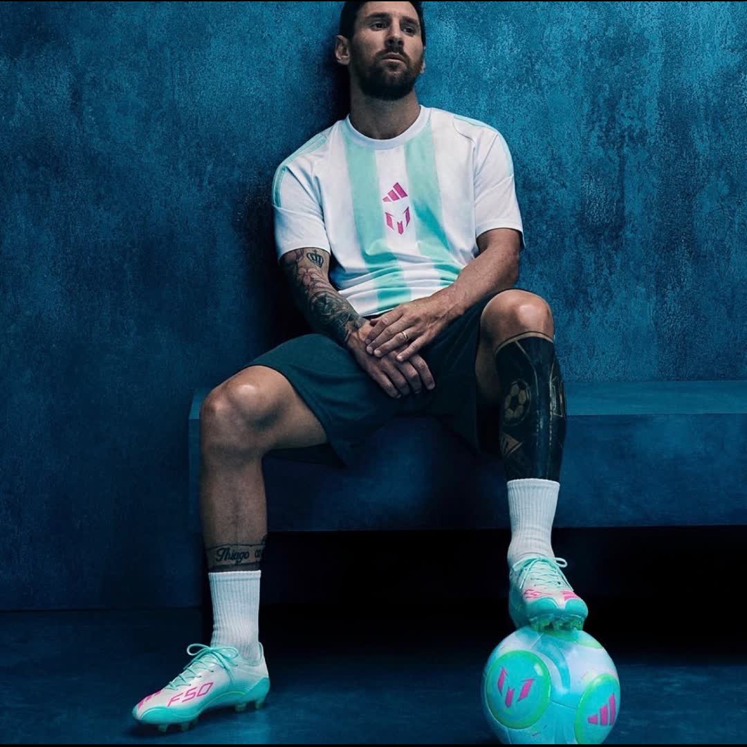 Post by 𝐁𝐥𝐞𝐱𝐞𝐝 𝐒𝐩𝐨𝐫𝐭: The father of football #buzzer #viral #fyp #sports #Daily #football #buzzer_fan_official #soccer #trending #Game...