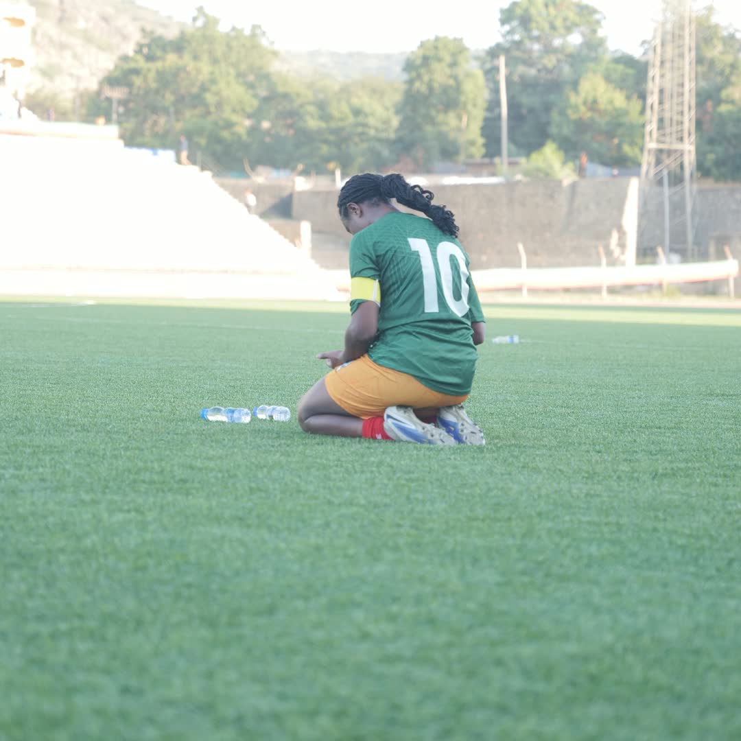 Post by natnael mamo: Loza abera