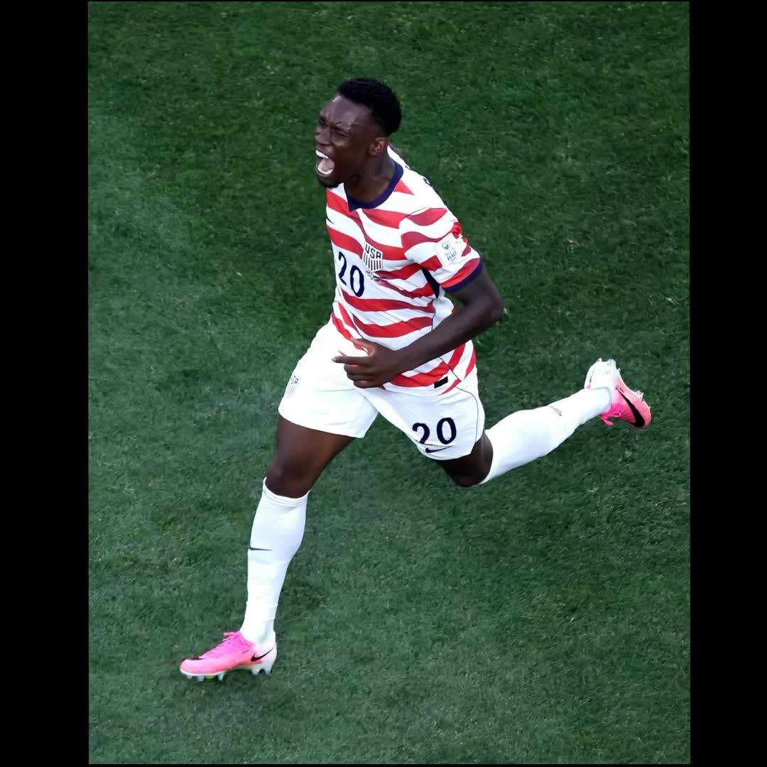 Post by footy station: First time at the world cup he had to do it twice ! ✨ 🇺🇸 #Fifaworldcup