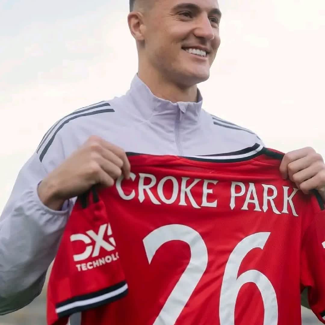 Post by Rok Planinsek: It's Sesko at Croke Park #buzzer #viral #fyp #sports #Daily #football #buzzer_fan_official #soccer #trending #Game...