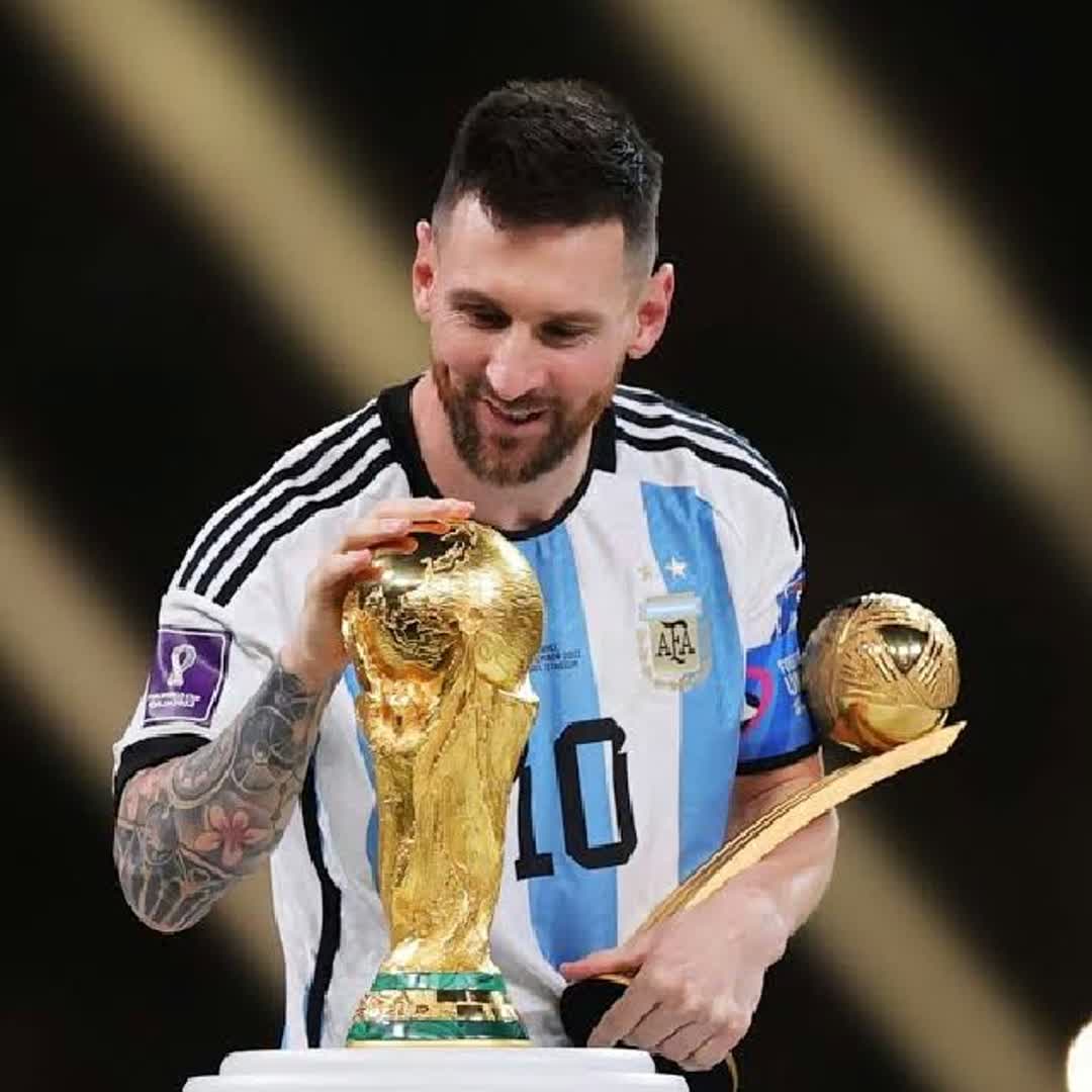 Post by Leo Messi: I love leo massi @blinklisa @malikbektas @buzzer_fan_official @edo @hrvoje.bugarin @teamavdic @ecidic amuminovic...