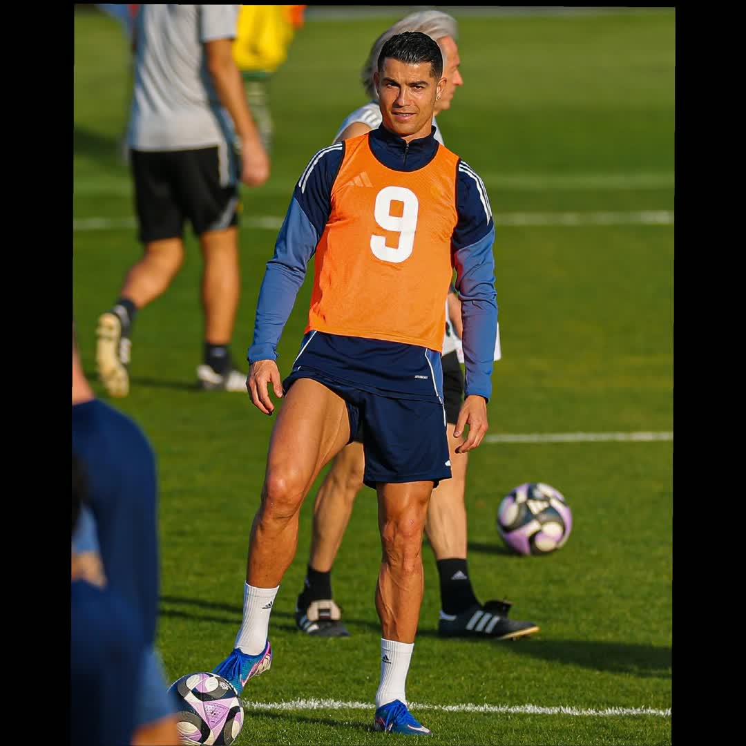 Post by Muhammed Mossa: Cr7 #viral #fyp #sports #foryou #ronaldo #CR7 #Messi