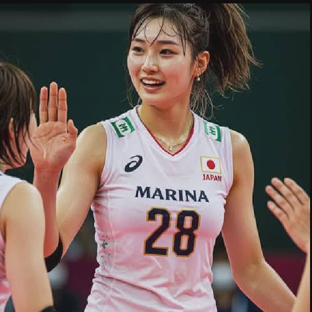 Post by Janica Malabanan: Beautiful marinaa😍✨ #buzzer #fyp #Daily #viral #sports #volleyball