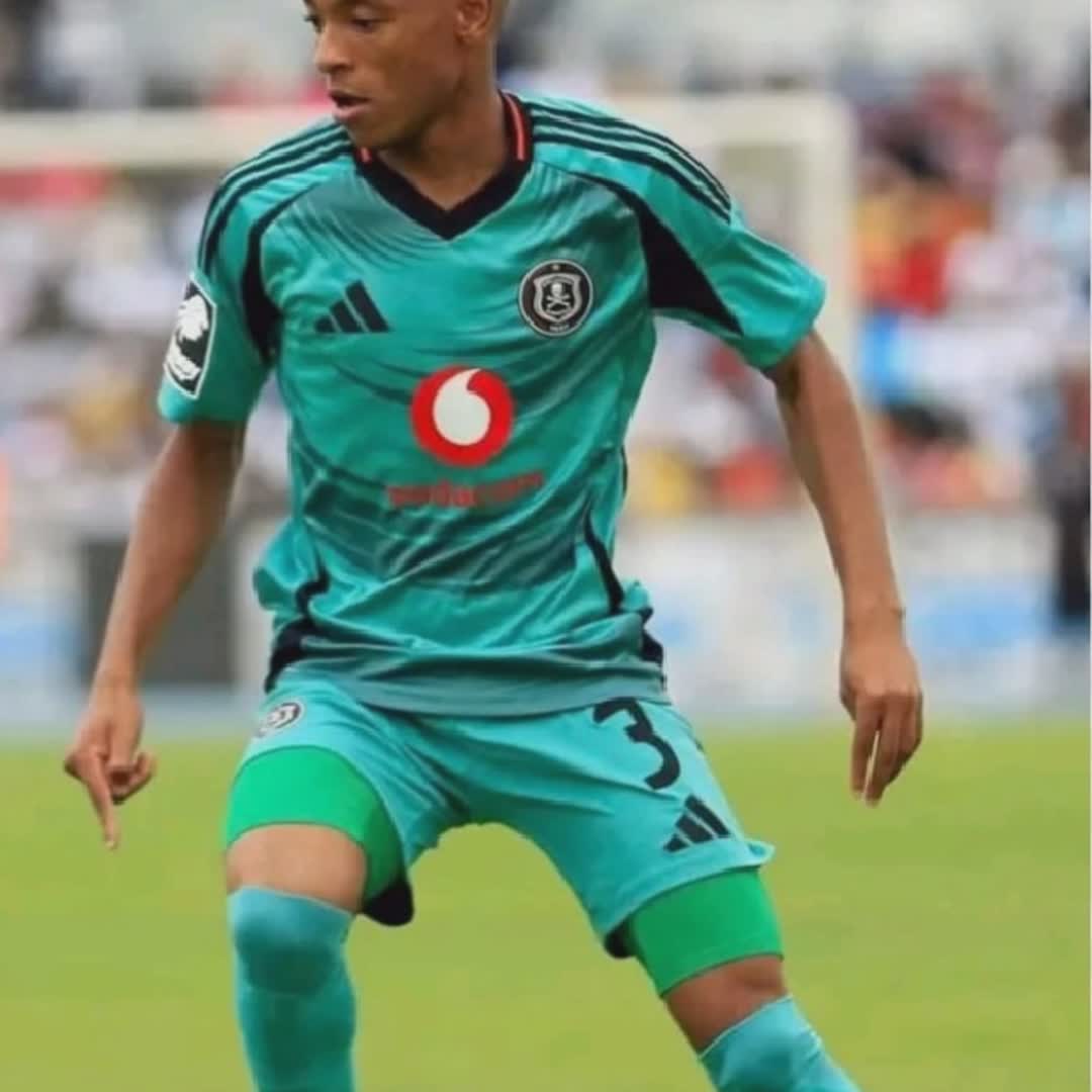 Post by Hlalele Mokhathi: Ezinye izinja🐐🐐🔥🔥
