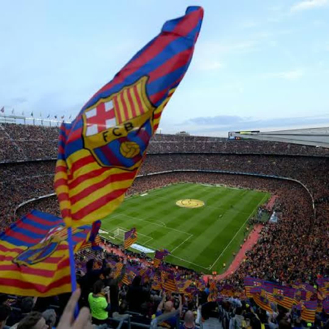 Post by Slimane Belghoul: Barcelona's beautiful stadium with a fantastic crowd @yaikobbanti0 @temi57270 @tadelebelechw @alexgunner @lilnati342...