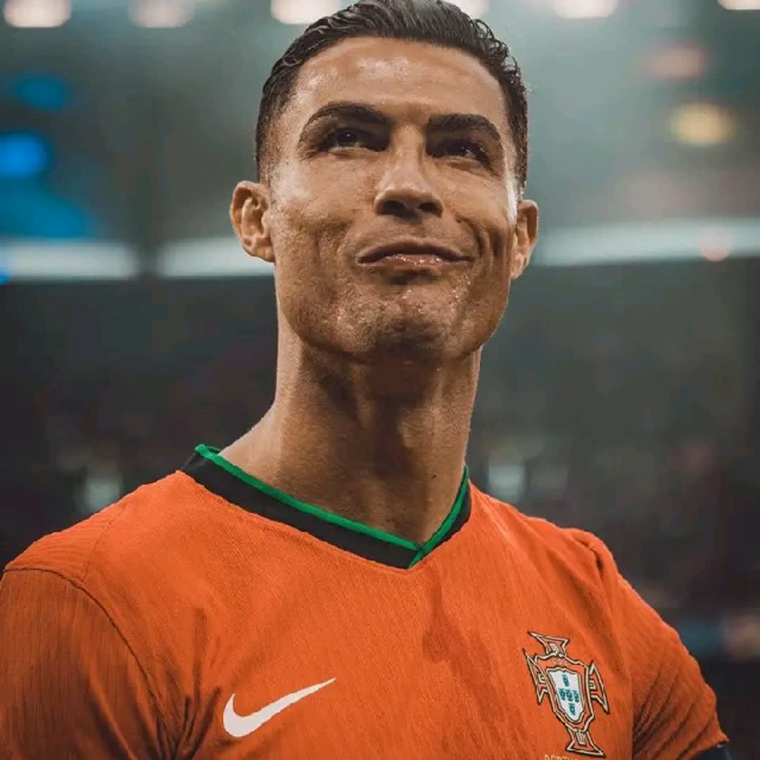 Post by muha60992112 Muhammad: 🇵🇹🌎 Cristiano Ronaldo’s opponents at 2026 World Cup Group Stage! 🇨🇴 Colombia 🇺🇿 Uzbekistan 👀...