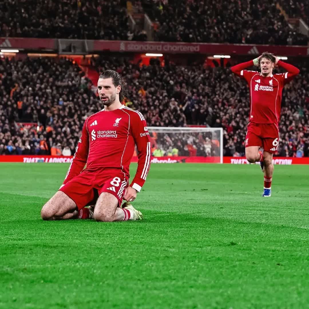 Post by (Ts) Square Sports: What an iconic goal from Siboz..... ⚽️⚽️😎 @yakobariaya #buzzer #viral #fyp #sports #buzzer_fan_official #football...