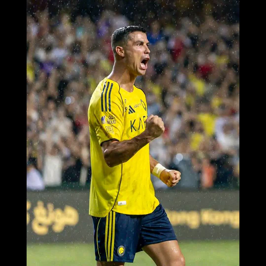 Post by Godswill Onyebuchi: All Cristiano Ronaldo’s goals 𝐬𝐢𝐧𝐜𝐞 𝐭𝐮𝐫𝐧𝐢𝐧𝐠 𝟑𝟎: ⚽ 162 for Real Madrid ⚪ ⚽ 117 for Al Nassr 🟡 ⚽ 101...