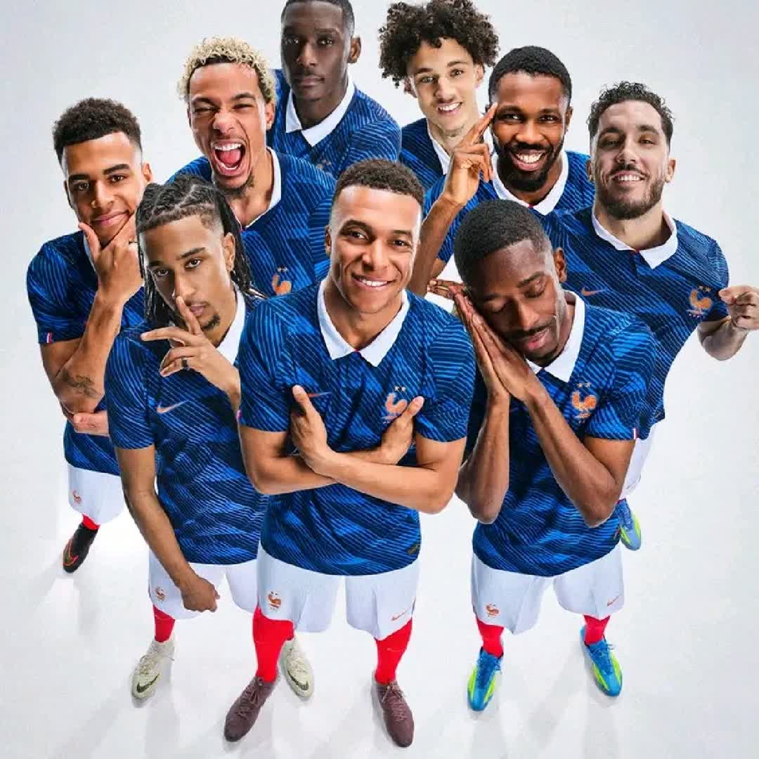 Post by Samuel Quaye: France National team @basketball4ever @michaeel @promes48 @tisrael @eronnecalix11 @chinweikenwuguru29 @buyie...