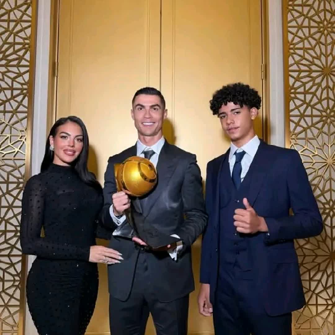 Post by Alex V: Goat 🐐🔥 #fyp #Daily #football #soccer #trending #foryou #follow #cristianoronaldo #cristiano_ronaldo_cr7