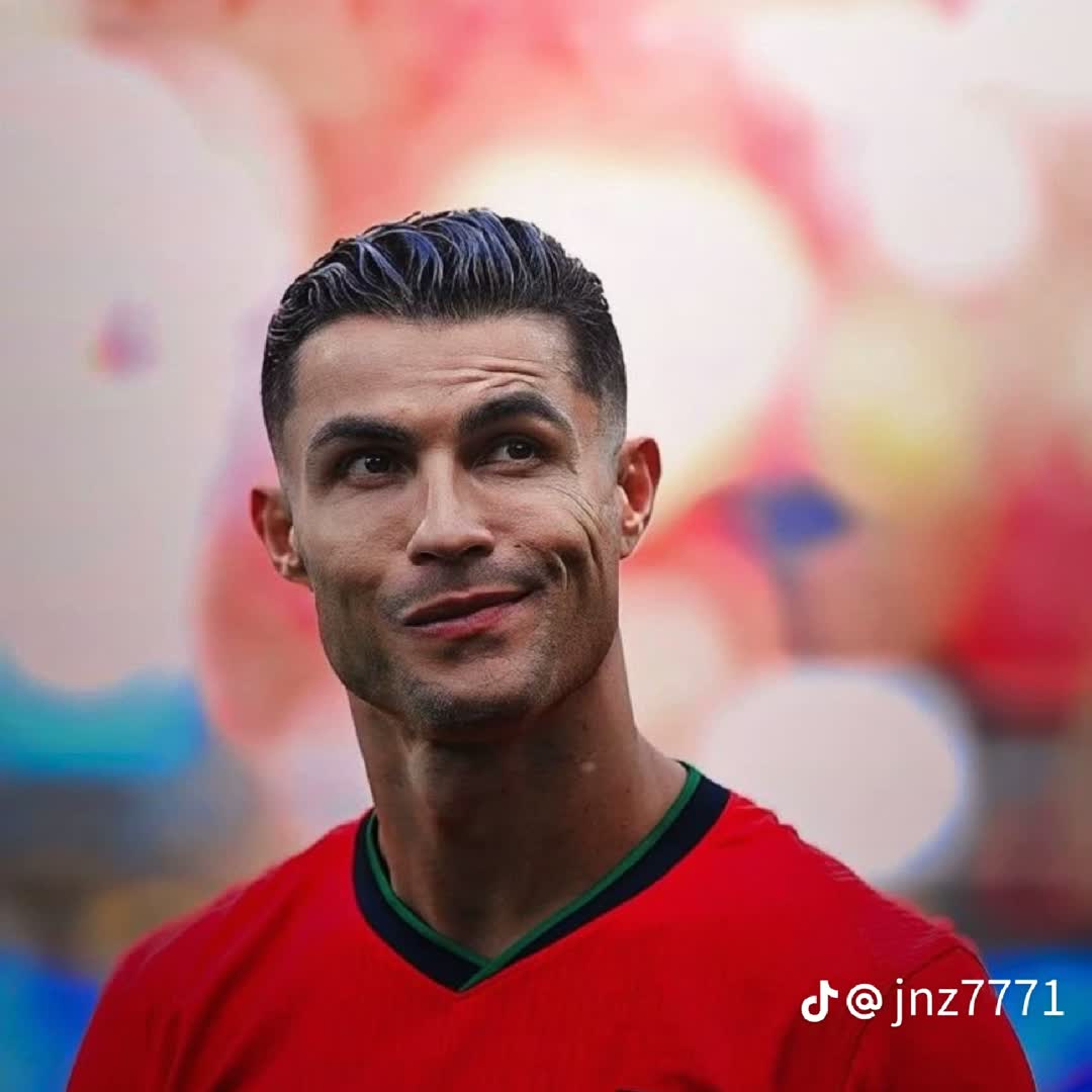 Post by Zack Melili: Cr7 ✨🔥🥵 #buzzer #viral #fyp #sports #Daily #soccer #buzzer_fan_official #football #trending #Game #foryou...