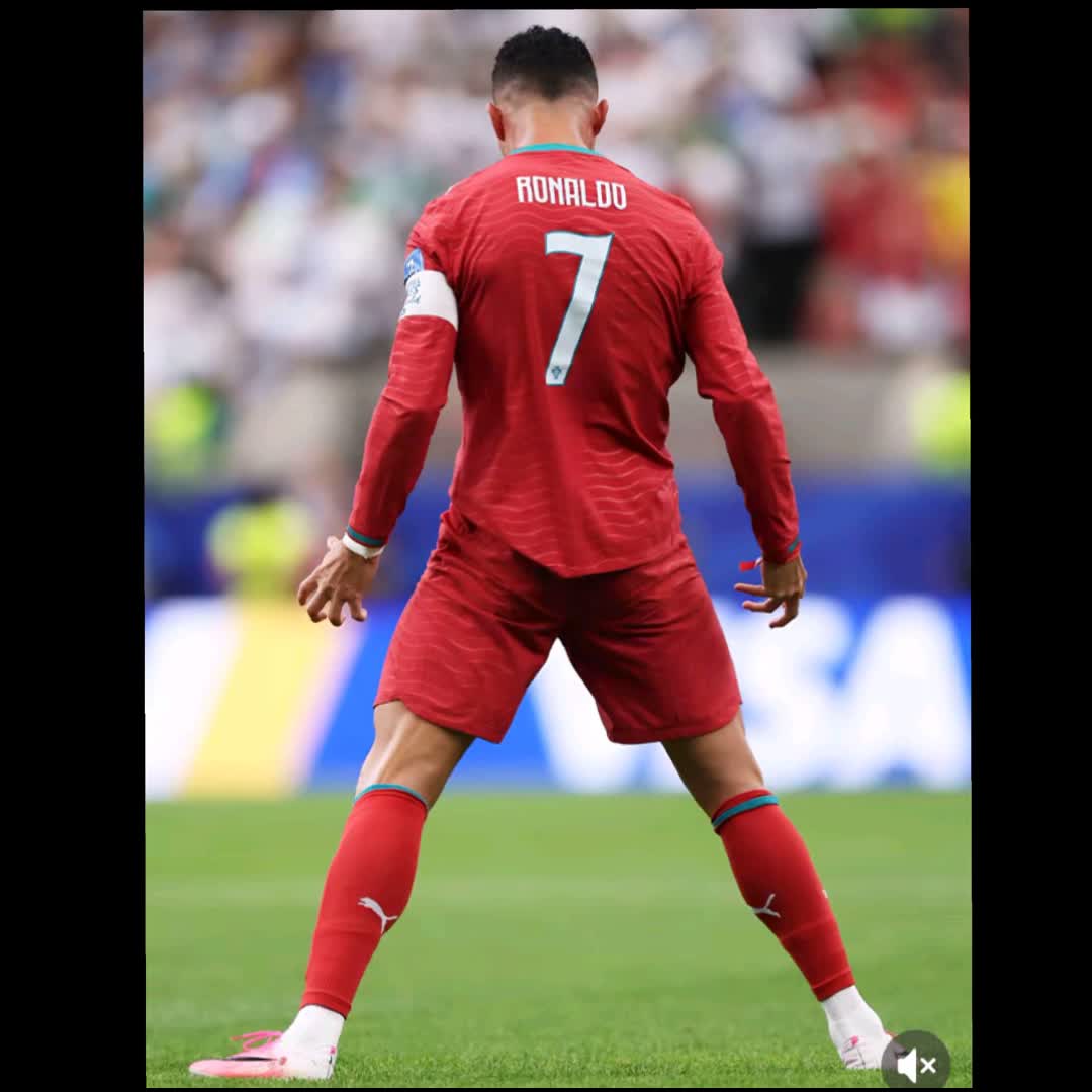 Post by Zack Melili: CR7💥❤️🔥 #buzzer #viral #sports #Daily #fyp #football #buzzer_fan_official #soccer #trending #Game #foryou...