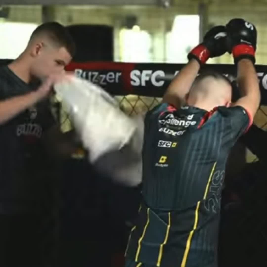 Post by Alli Abdulovski: #buzzer #viral #fyp #sports #MMA #mmaforlife #mmafights #MMAhighlights #MMAFighter