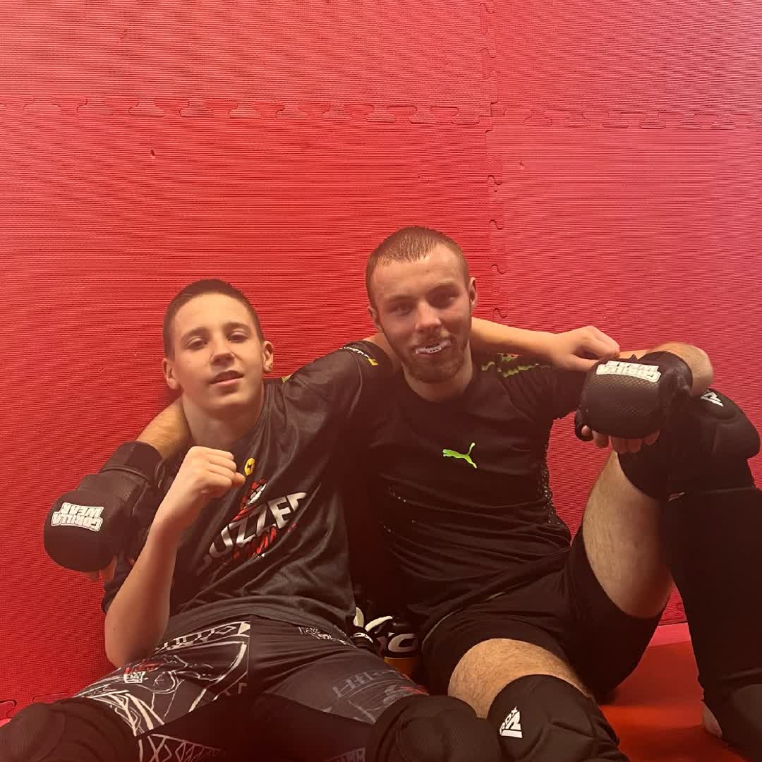 Post by Alli Abdulovski: Morning workout💪🏻❤️ #buzzer #viral #fyp #sports #buzzer_fan_official #MMA #mmaforlife #mmafights #MMAhighlights...