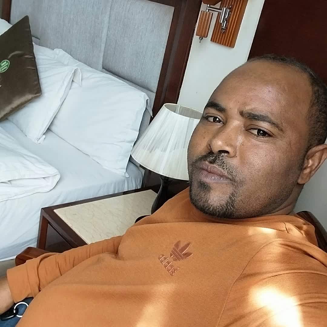 Post by Kemal Yimer: ፎሎው ላይክ እንደራርግ @mouro33 @virat_kohli_fan_783 @abumahi720 @helenadrajw @mekuriamideksa569 @musie74 @dejenetegene16...