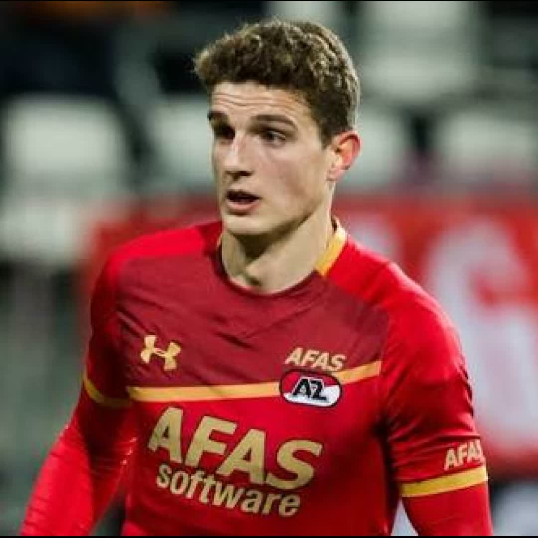 Post by SD JOY: Guus Til is currently performing exceptionally well in the Netherlands, operating as a key attacking midfielder and...