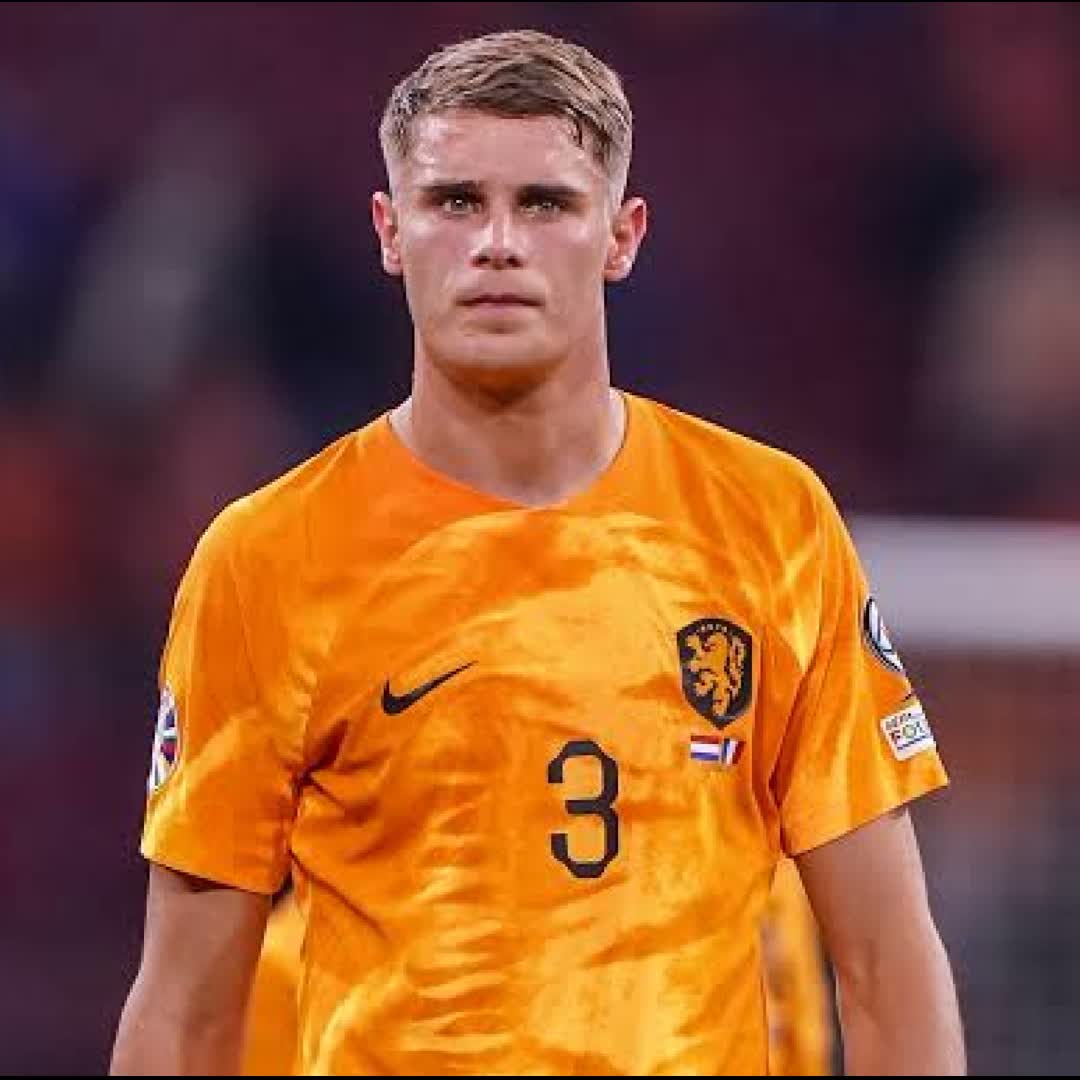 Post by SD JOY: Micky van de Ven is currently operating as the primary left-back for the Netherlands national football team, where...
