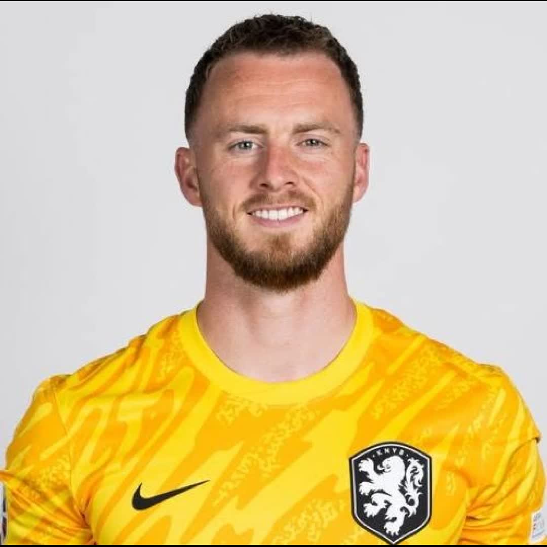 Post by SD JOY: Mark Flekken serves as a backup goalkeeper for the Netherlands national football team (Oranje). While he is a highly...