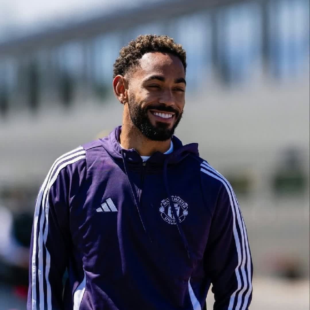 Post by Habtamu Wondmagegnehu: Real fighters for uniteds kit!!!!!!! It is a matter of time that the red devil's to fighet the trophy .