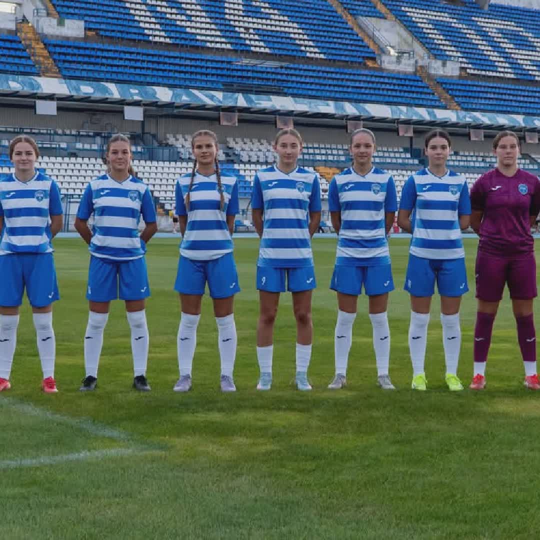 Post by Roko Bugarin: Naše djevojke su dobile poziv za reprezentaciju! 🇭🇷🤍💙 WU-15: Lucija Horvatek, Dora Švaić WU-16: Petra Milković,...