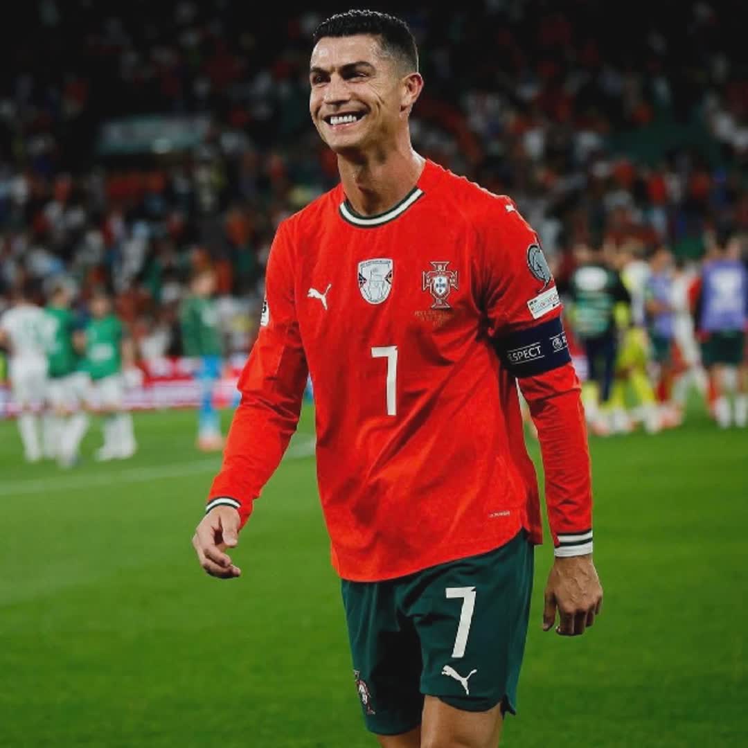 Post by Oluwatosin idowu: C. Ronaldo @buzzer_fan_official @mbazie33 @oguwa2006 @pivale1141 @tshepihustlemom @rasel6614 @narutos @imisumiati21...