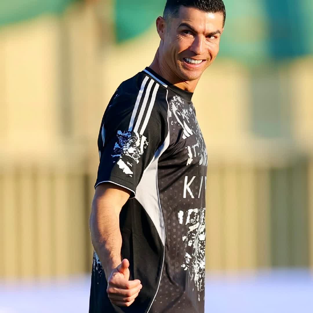 Post by Hunde Alemayehu: Cr7 @kabodkuyba81 @adejokeght2019 @khalidibsa34 @brhanubaba @ermibuta @sabriialwan @kbrrom.6 @liverpoolnews...