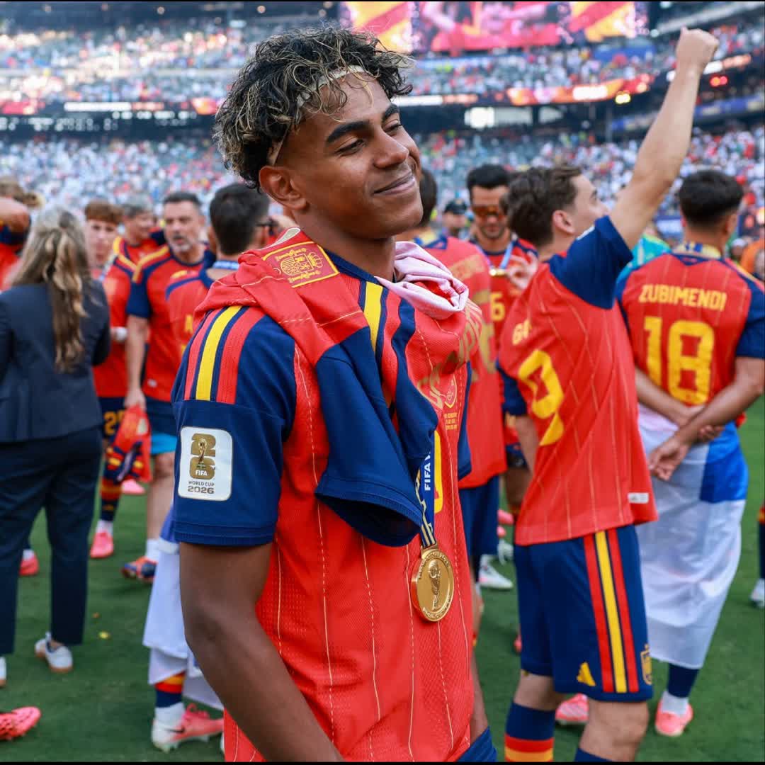 Post by 𝕊𝕒𝕝𝕒𝕕𝕚𝕟 ℍ𝕒𝕣𝕦𝕟: Lamini yamal #buzzer #viral #fyp #sports #Daily #football #buzzer_fan_official #soccer #foryou #reels #viralreels...