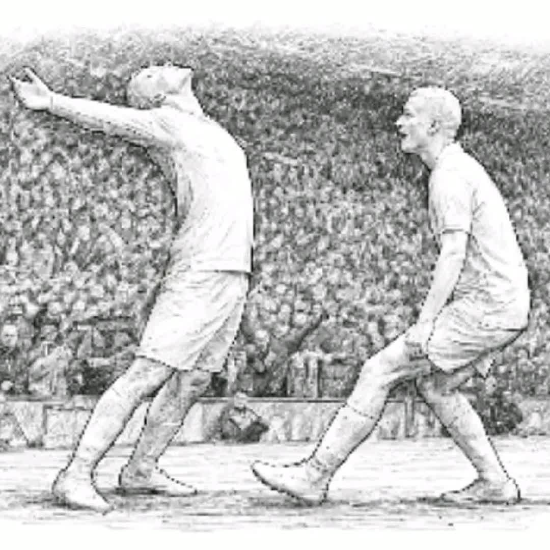 Post by Hashim mohammednur: Can you guess the two Man United players in this picture? Let's know the true United fans. @aksultan3636 @aziz98...