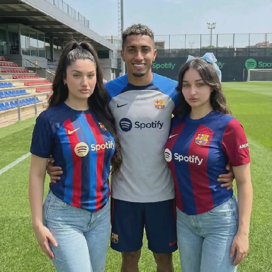 Post by Alexa Aston: Raphinha (🇧🇷) will score a hat-trick tonight (⚽⚽⚽). #Barcelona #ViscaBarca”