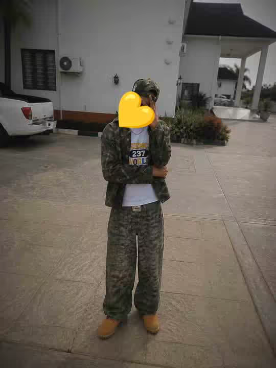 justyellow