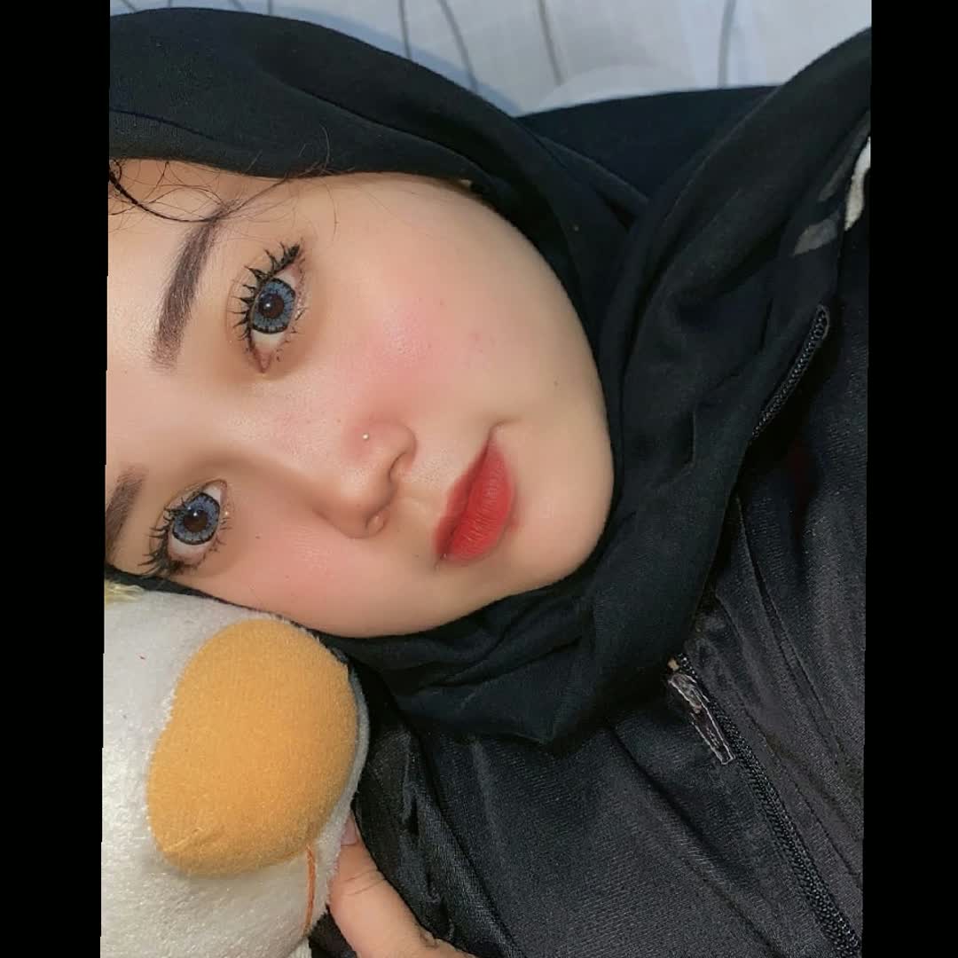 Post by Nur Hilaliyah: Like for like ❤️ #trending #Daily #viral #fyp #buzzer