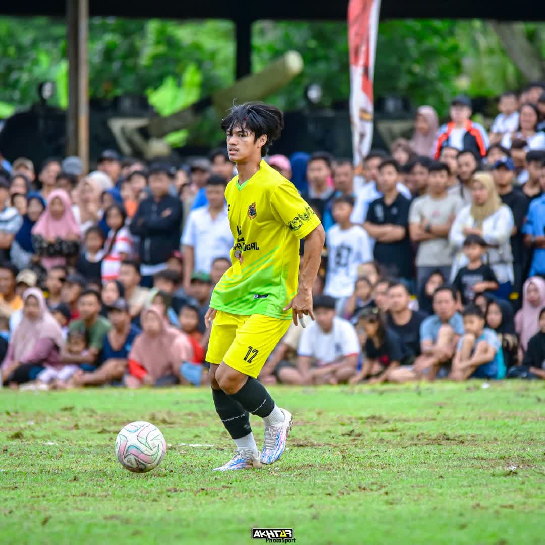 Post by Bagas Family: Kristo x Persibo Bojonegoro #buzzer #fyp #viral #Daily #sports #buzzer_fan_official #football #soccer #Game...