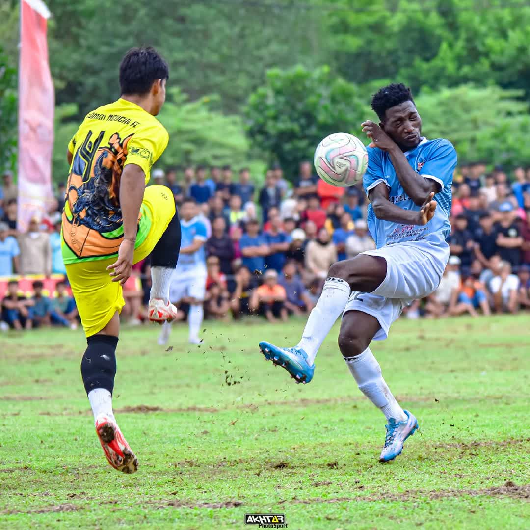 Post by Bagas Family: Africa football amatir #buzzer #fyp #viral #Daily #sports #buzzer_fan_official #football #soccer #Game #trending...