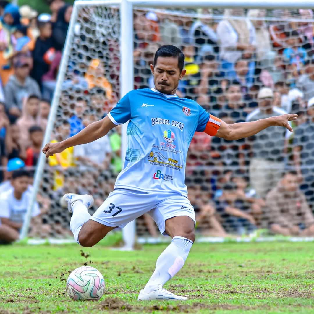 Post by Bagas Family: Best picture #buzzer #fyp #viral #Daily #sports #buzzer_fan_official #football #soccer #Game #trending #basketball...