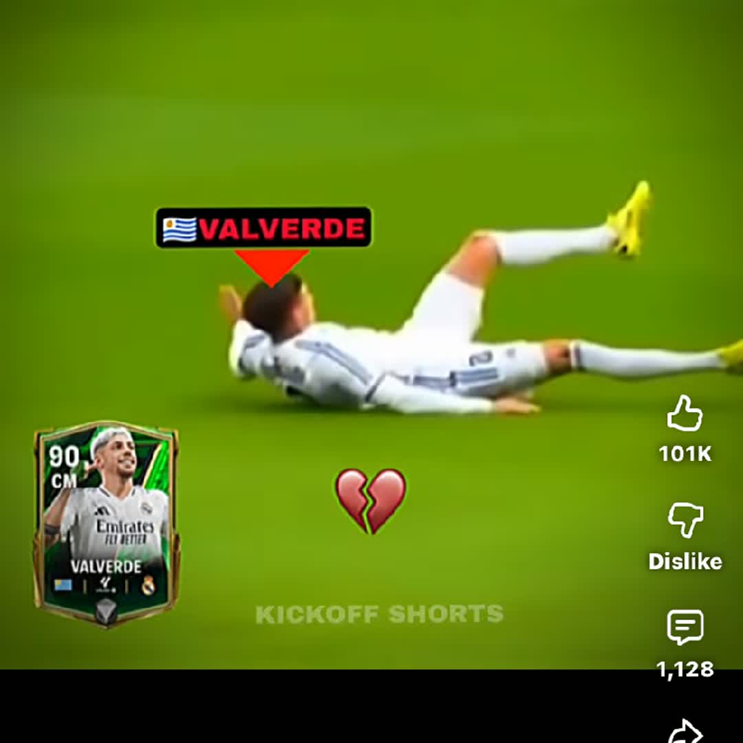Post by Football Zone: Valverde funny moment 😆😆