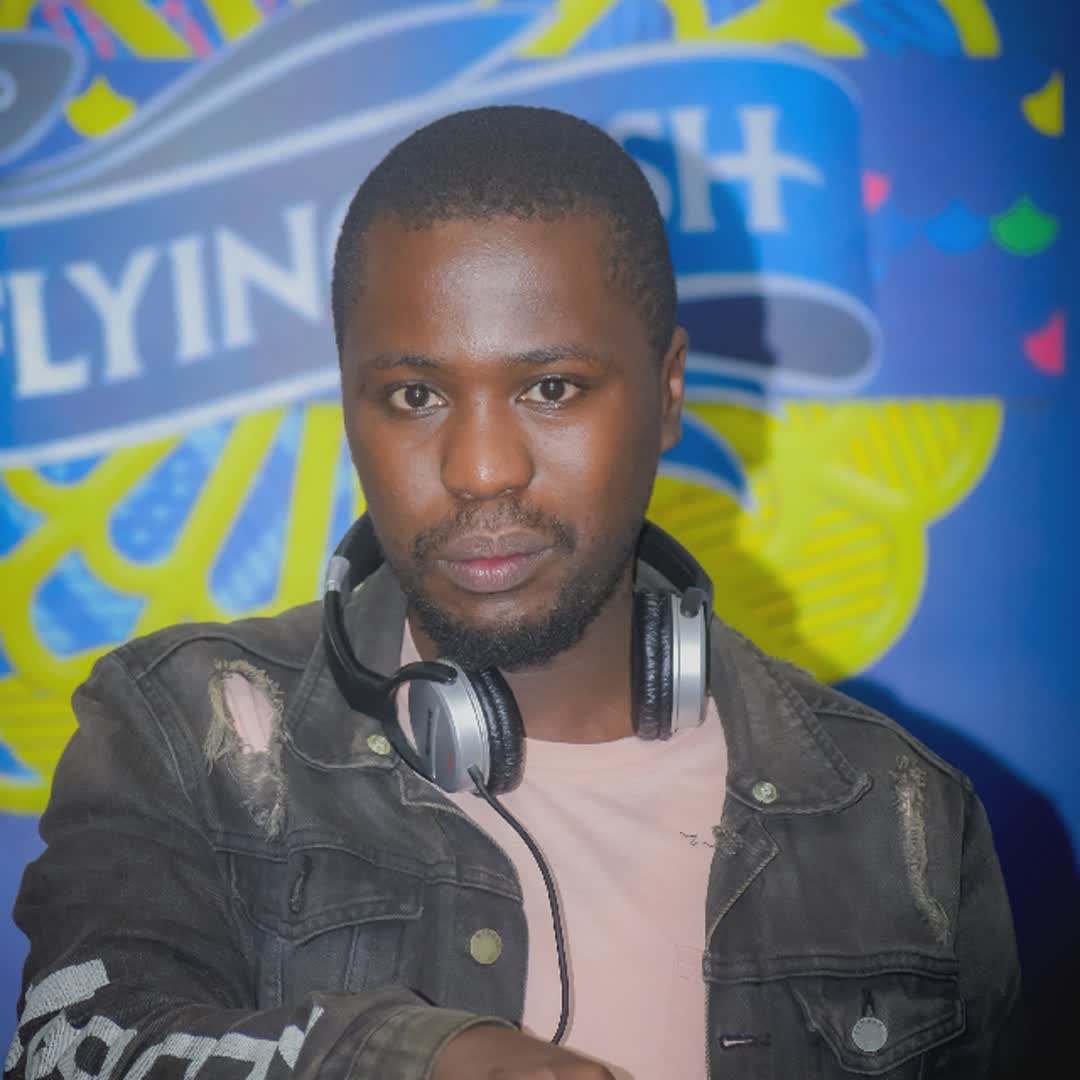 Post by Mthokozisi cele: #fyp #viral #ajremix39 #buzzerapp #trending #funny #foryou #reels #yeasin