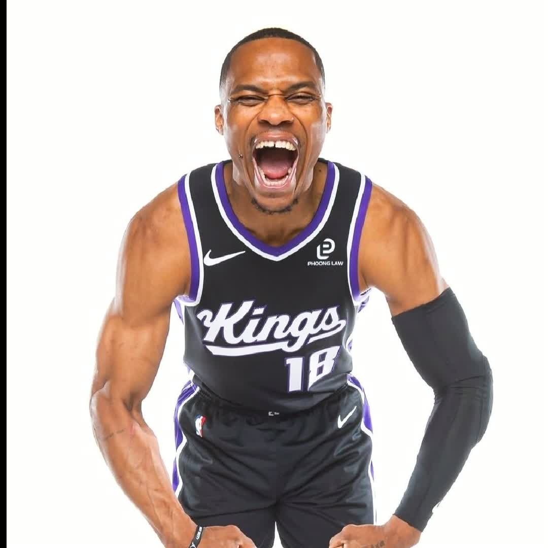 Post by Basketball Naismith: #buzzer #viral #fyp #sports #Daily