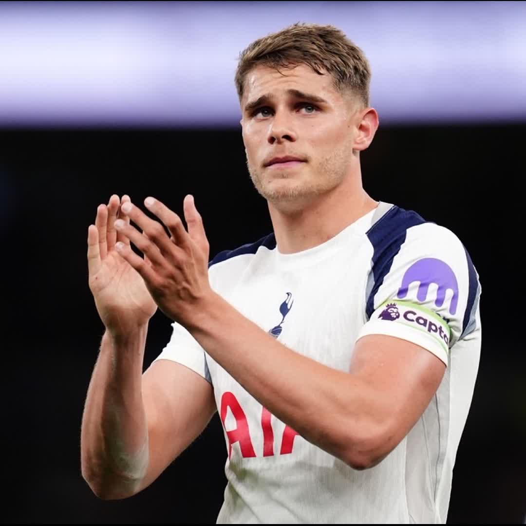 Post by Desire Sports: Barcelona join the race to sign Van de Ven Latest update: Barcelona are among a number of clubs keeping an eye on...