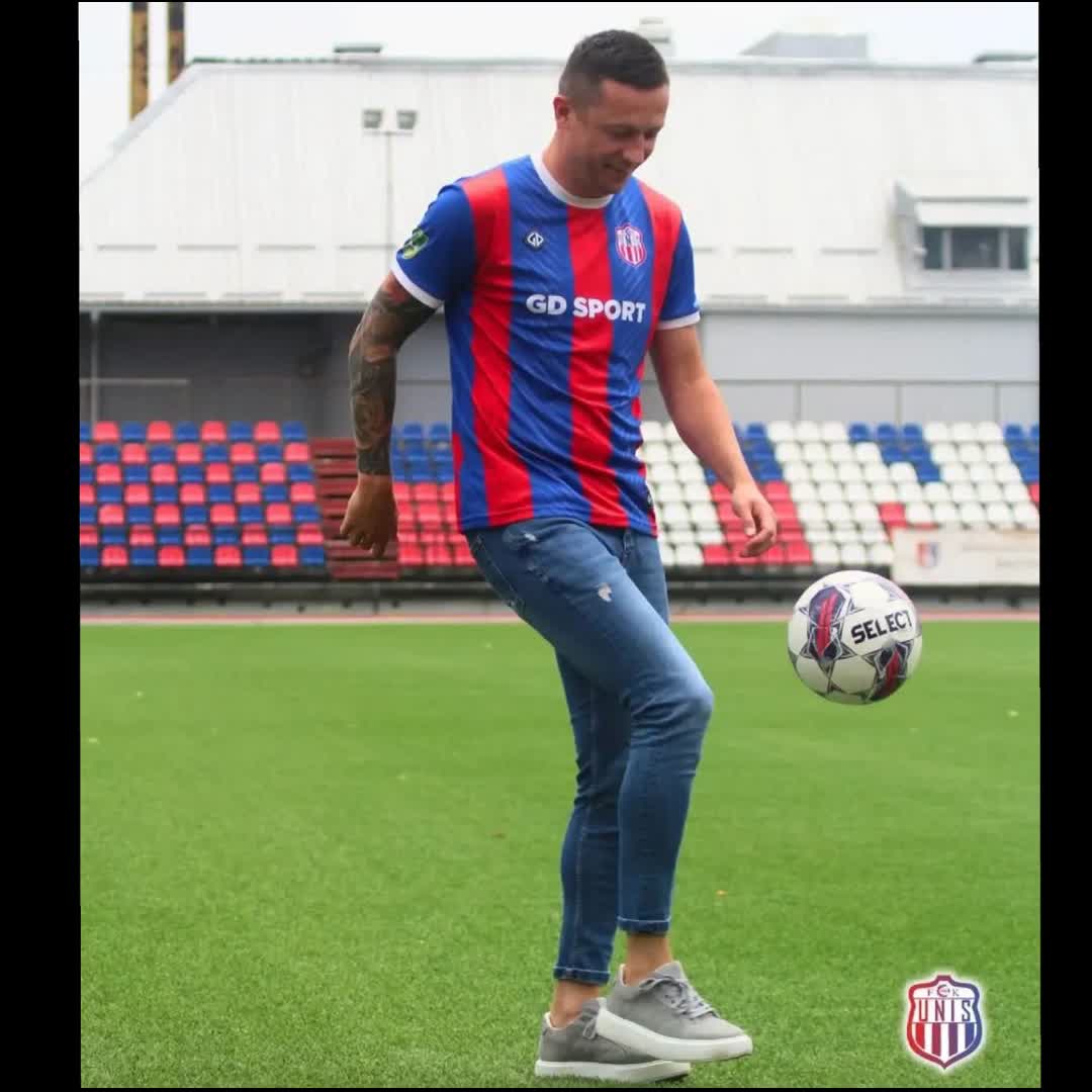 Post by Fudbalski klub UNIS: Sloboda, Sarajevo, Zrinjski, Lokomotiva Zagreb, GOŠK Gabela, Sesvete... a od danas – FK UNIS! 🟥🟦 Sa velikim...