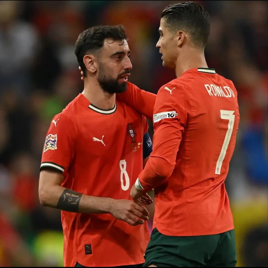 Post by Alamuddin Aba: 🚨 𝐎𝐅𝐅𝐈𝐂𝐈𝐀𝐋: Cristiano Ronaldo will obviously wear the number 7 shirt for Portugal at the World Cup, while...