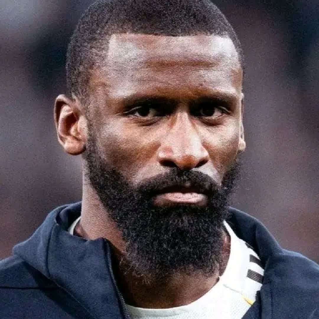 Post by Fabrizio Romano: 🚨 Antonio Rüdiger: "This story is 𝐅𝐀𝐑 𝐅𝐑𝐎𝐌 𝐎𝐕𝐄𝐑. We're still alive. We believe in ourselves until the...