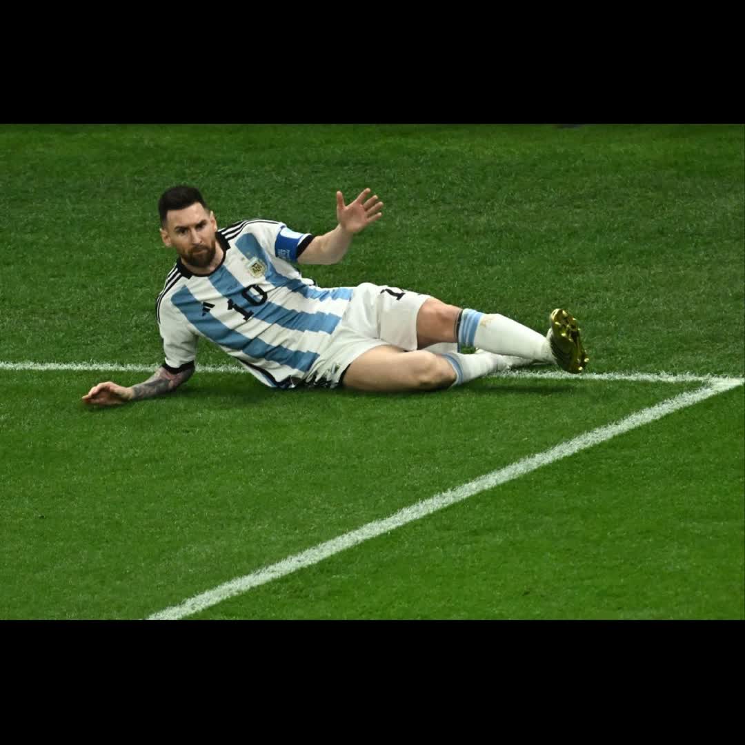 Post by Neymar Fan: Messi 🤩