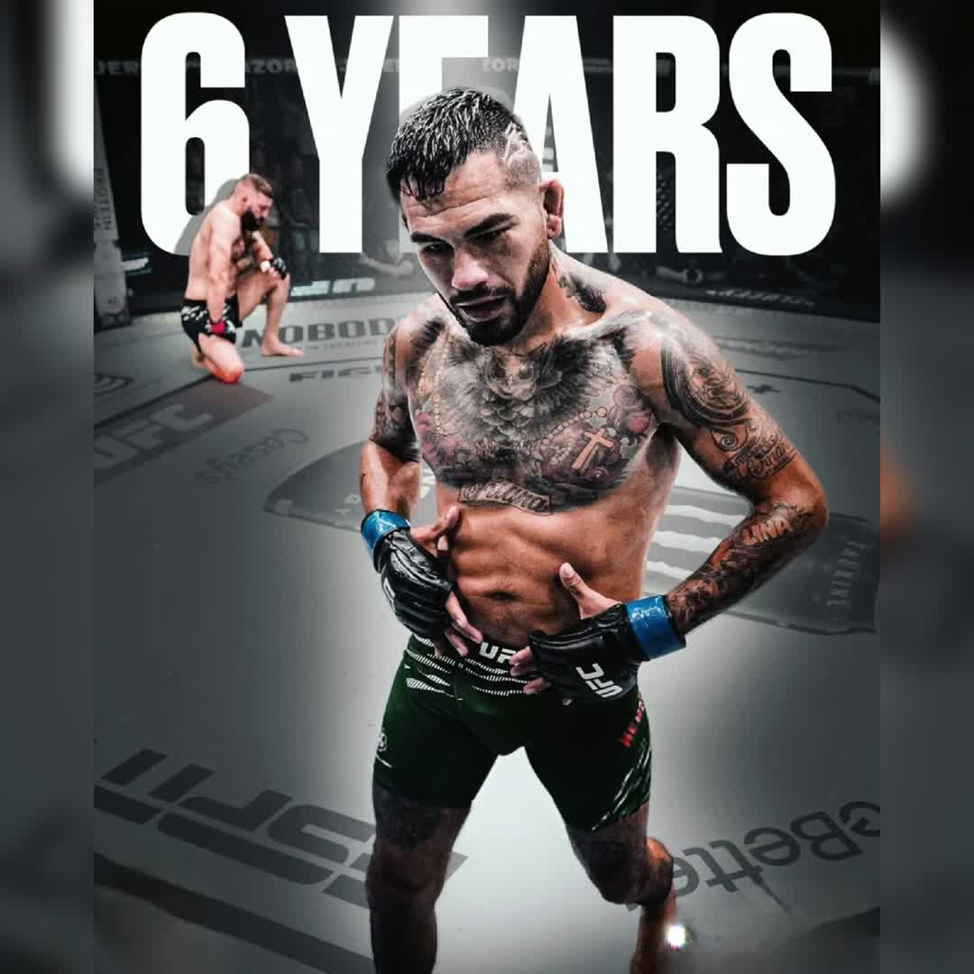 Post by MMA FIGHTER: Anthony Hernandez hasn't lost a fight in almost 6 years and is currently on an eight-fight win streak 👀 If he beats...