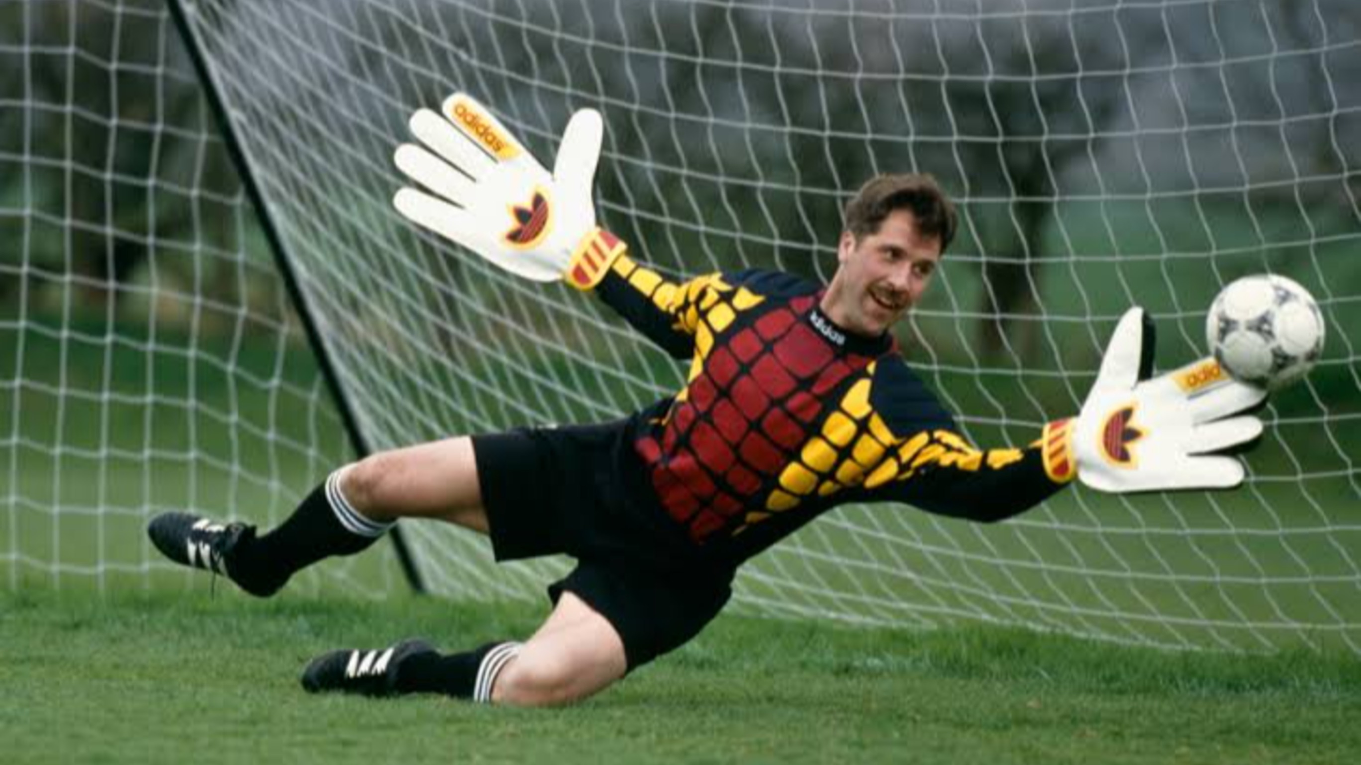 Goalkeepers Played Bare-Handed for a Century Before Anyone Bothered Making Real Gloves