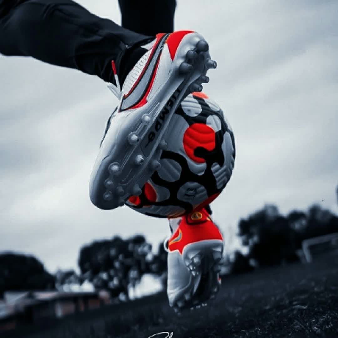 Post by brighte1000 Tobi: A massive football kick 🔥🔥🔥🔥 score goal 🏆🏆🏆🏆 @claveriaerica2 @rayanmhammed936 @asmie8062 @samu_rizz...