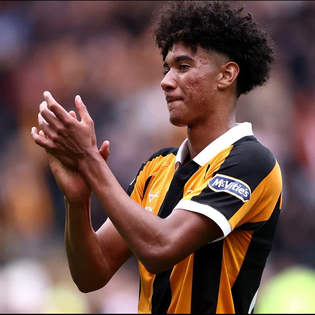 Post by Ekwueme Chibuike: Lucas Herrington's numbers off the bench on his #PremierLeague debut for Hull City against Manchester United. 👏 ⏱️...