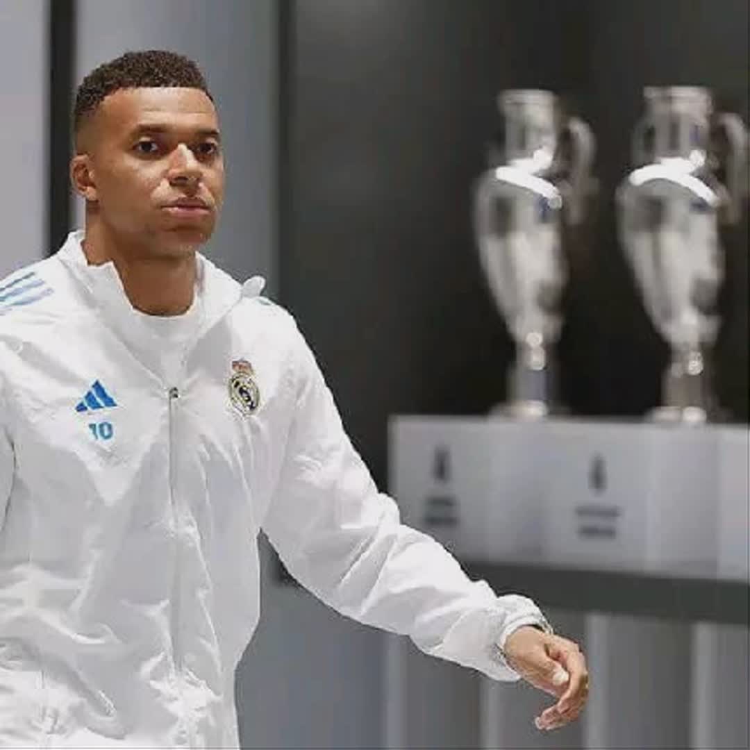 Post by praiseatumah79 Raia: 💣🤍 Kylian Mbappé: “MADRID FANS, WE GO ON OUR WAY TO EL CLÁSICO. ALL TOGETHER FOR IT”. “HALA MADRID Y NADA MÁS”. 😈...